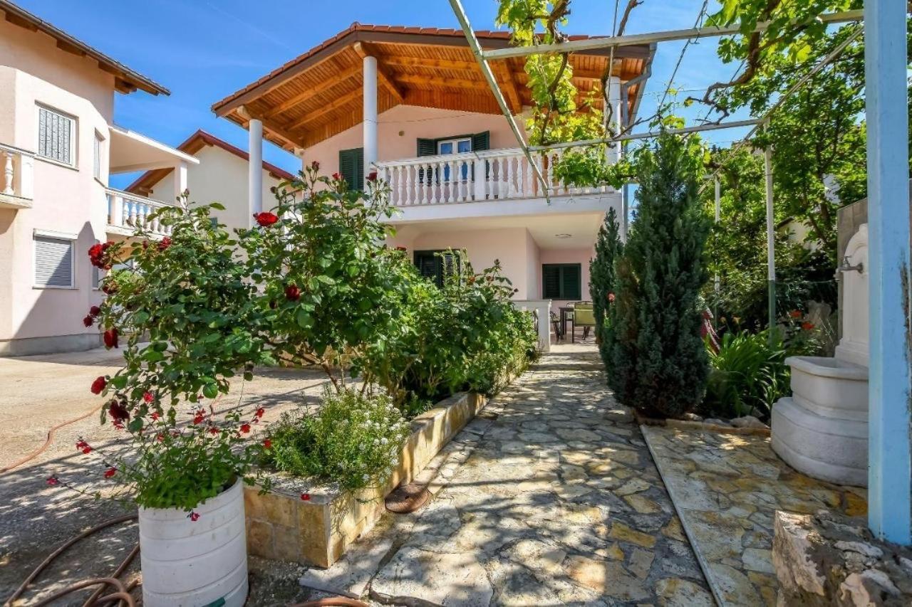 Seaside Holiday House Stupin Celine, Rogoznica - 19871 Exterior foto